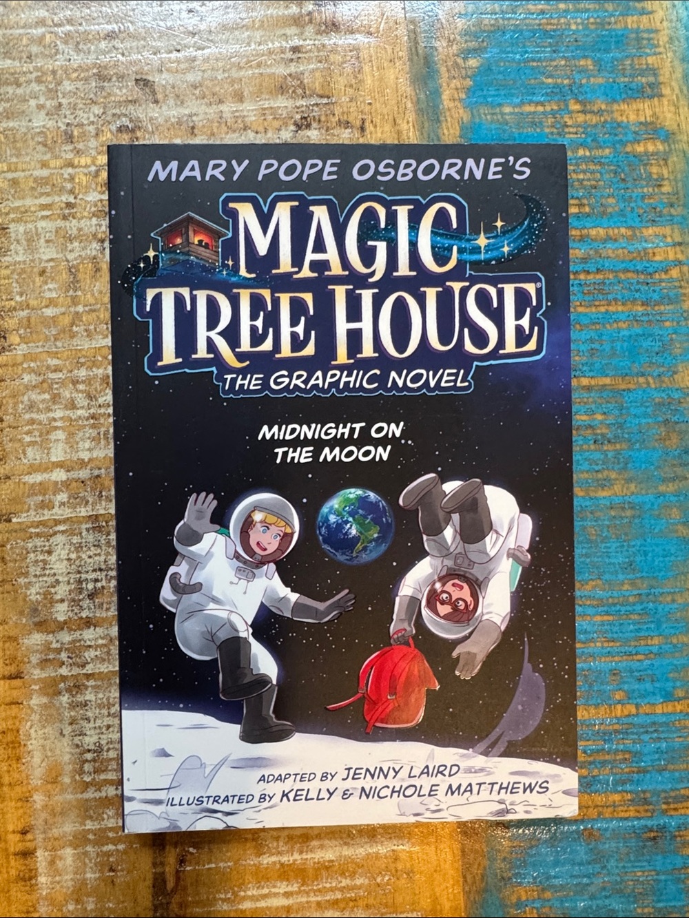 Magic Tree House: Midnight on the Moon Graphic Novel